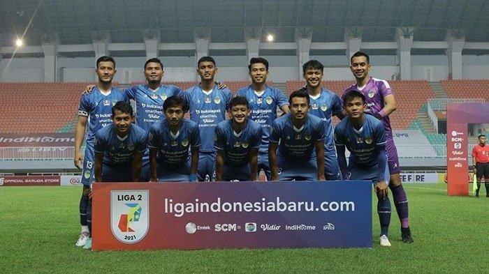 Pemain PSIM Yogyakarta di lapangan