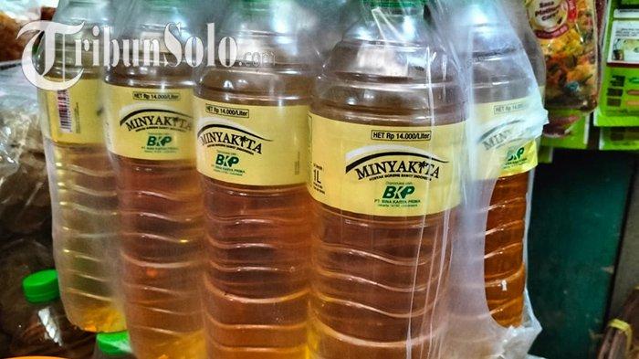 Stok Minyakita di Pasar Bunder Sragen, Sabtu (11/2/2023). Kini ada Kementerian Perdagangan pun mengeluarkan surat edaran untuk membatasi penjualan minyak goreng curah dan Minyakita.