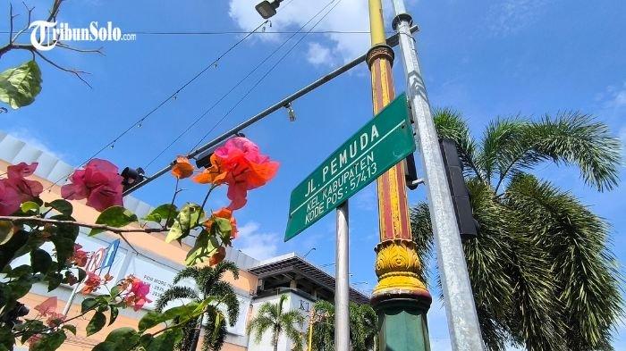 CFD KLATEN - Suasana Jalan Pemuda, Minggu (1/6/2025). Lokasi Car Free Day (CFD) Klaten bakal dipindah kembali dari Jalan Mayor Kusmanto ke Jalan Pemuda, di Kecamatan Klaten Tengah.