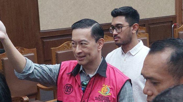 SIDANG TOM LEMBONG - Eks Menteri Perdagangan Tom Lembong usai jalani sidang tuntutan kasus korupsi impor gula di Pengadilan Tipikor Jakarta, Jum'at (4/7/2025).