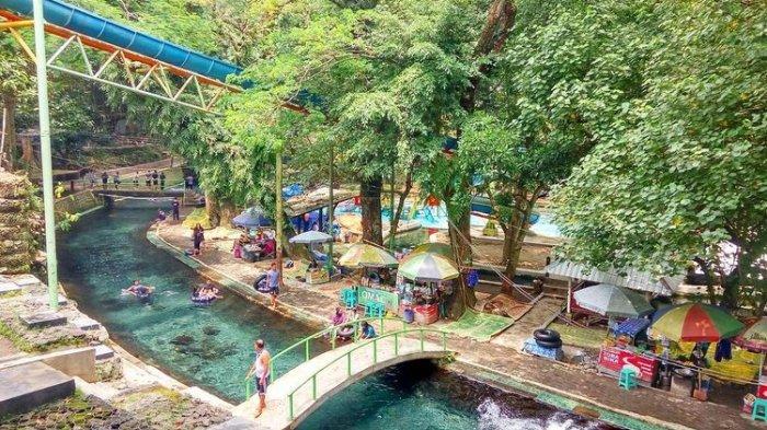Umbul Cokro, wisata air yang ada di Kabupaten Klaten.
