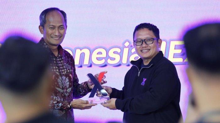PELATIHAN BERBASIS AI. Universitas Gadjah Mada menjadi salah satu kampus tujuan roadshow IndonesiaNEXT ke-9, bertempat di Auditorium FMIPA ratusan peserta mengikuti serangkaian kegiatan mulai dari onsite training hingga digitalks yang menghadirkan pembicara seperti Aswin Candra Senior AI Enginer Mekari, Hadi Sucipto Manager CSR Education & Community Development Telkomsel dan Ayu Syifa Rohmah Best of The Best 8th IndonesiaNEXT, Selasa (18/2/2025). Tribun Solo / Istimewa