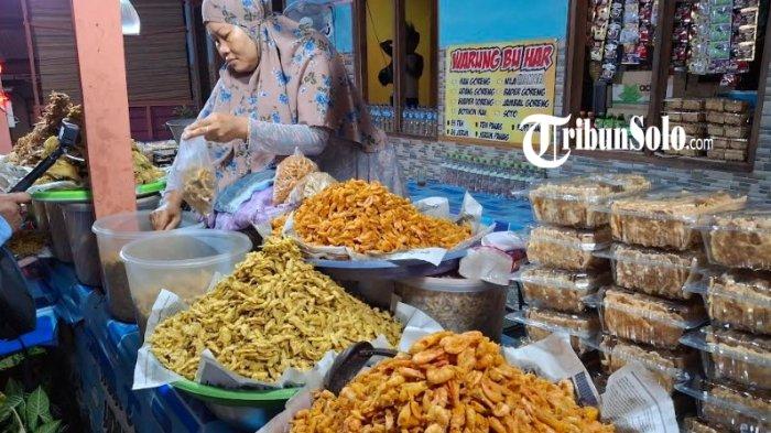 Wader Goreng Crispy di Warung Bu Har, kawasan Waduk Gajah Mungkur Wonogiri.