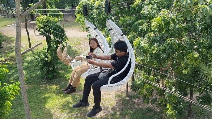 Wahana Savanna Zipline di Solo Safari, Sabtu (16/12/2023).