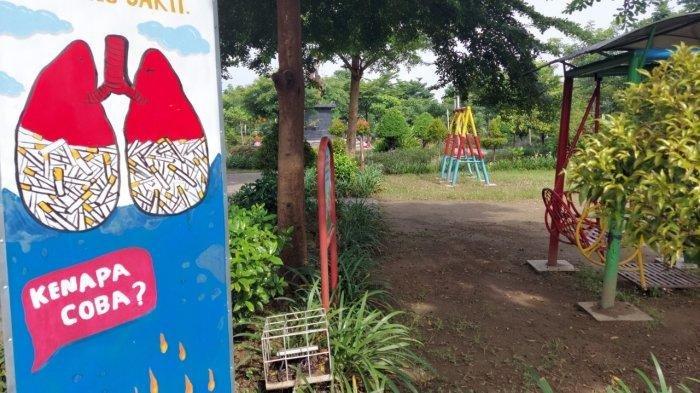 NGABUBURIT DI SOLO. Wahana permainan anak di Taman Jayawijaya Mojosongo, Solo. Ambar Purwaningrum/TribunTravel