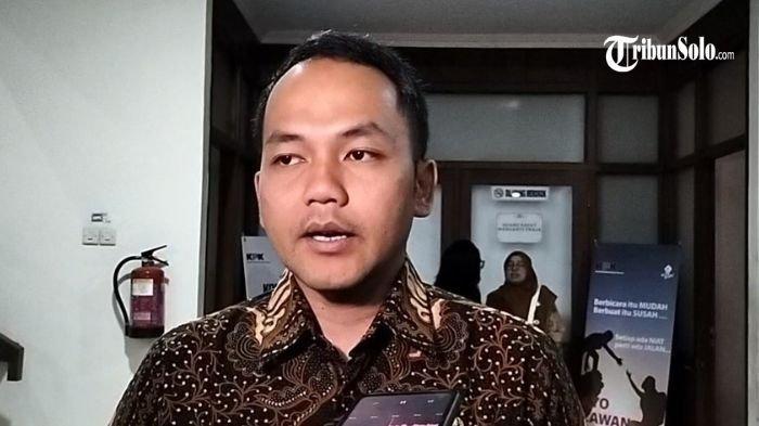 LARANG IURAN - Wali Kota Solo Respati Ardi, saat ditemui Selasa (22/4/2025) lalu. Respati menegaskan tak boleh ada iuran atas alasan apapun di sekolah. Pemerintah Kota Solo saat ini sedang gencar menertibkan iuran-iuran yang berpotensi memberatkan orang tua siswa