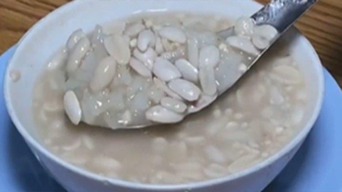 Wedang kacang yang dijual di Warung Wedang Kacang Pak Alex