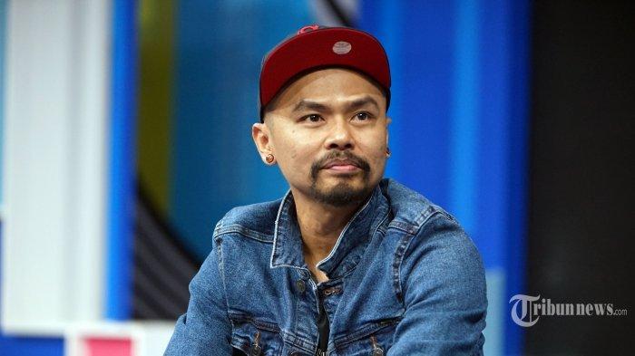 POTRET WENDI CAGUR - Komedian Wendi Cagur ditemui saat berbincang dengan wartawan usai mengisi acara, di Jakarta, Kamis (7/11/2019). Wendi Cagur baru-baru ini dilarikan ke rumah sakit dengan ambulans. (TRIBUNNEWS/HERUDIN)
