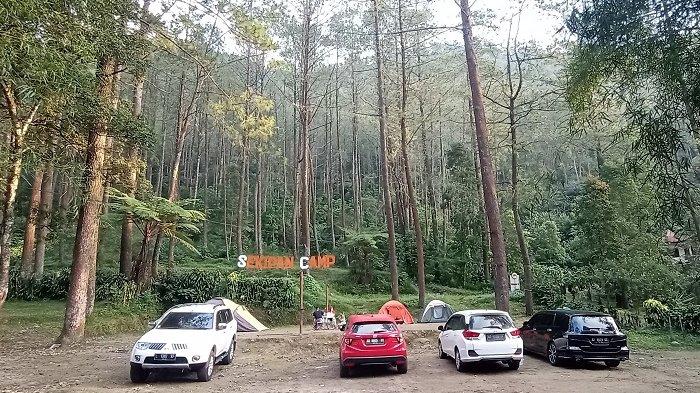 WISATA KARANGANYAR - Bumi Sekipan di Kecamatan Tawangmangu, Kabupaten Karanganyar yang menawarkan pesona menginap di tengah hutan. 