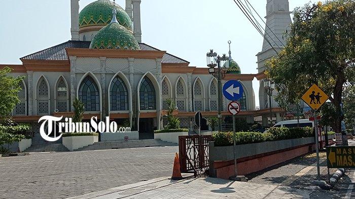 Masjid Agung Baiturrahmah.