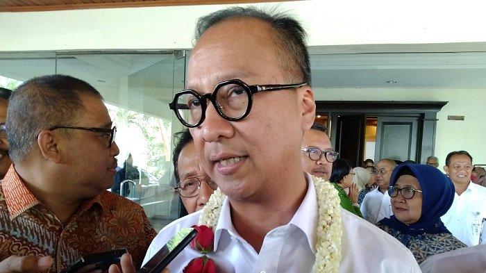 Menteri Sosial Republik Indonesia (RI) Agus Gumiwang Kartasasmita saat berada di Sunan Hotel Solo. 
