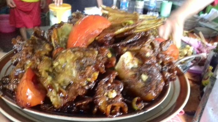 TENGKLENG - Tengkleng rica-rica di warung Pak Manto, di Jl Honggowongso 36, Penumping, Laweyan, Solo.