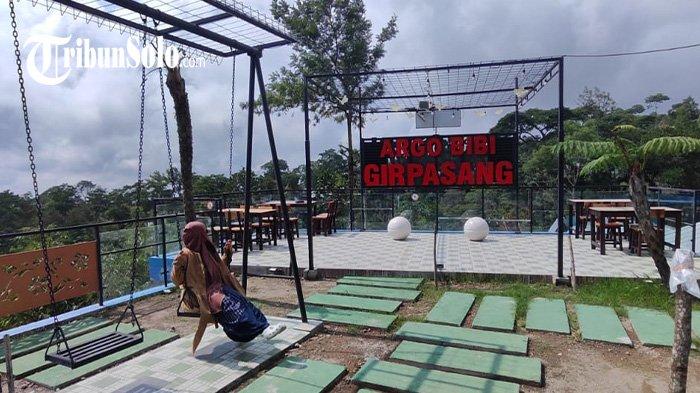 Wisatawan saat berkunjung di Kampung Girpasang, Desa Tegalmulyo, Kecamatan Kemalang, Klaten.