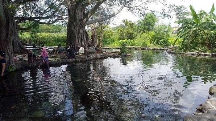 Umbul Manten di Desa Sidowayah, Polanharjo, Klaten, Jawa Tengah.