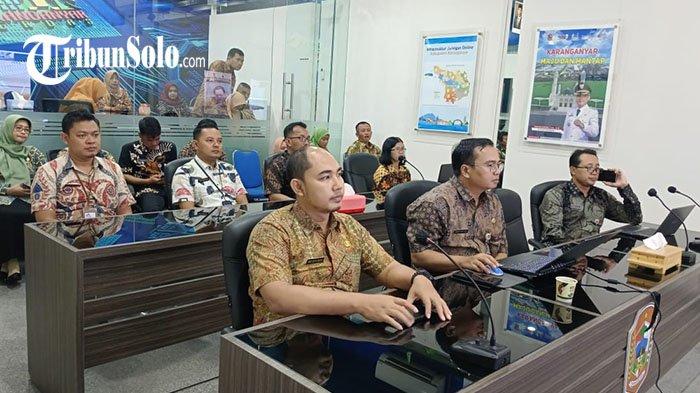 ASN di Karanganyar mengikuti webinar KASN tentang netralitas ASN di Pemilu 2024, Selasa (6/2/2024)