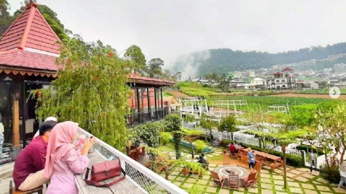 The Mongkrang Resto & Villa, salah satu tempat makan di Karanganyar yang memiliki pemandangan indah.