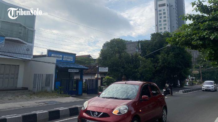 Warga Solo Siap-Siap! Jumat Ini Diprediksi Hujan Ringan