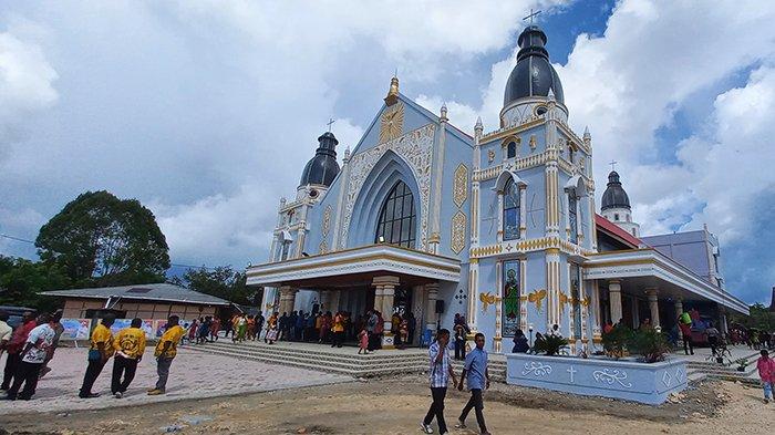 Gereja Katolik Santo Yoseph Ayawasi di Kampung Ayawasi, Distrik Aifat Utara, Kabupaten Maybrat, Papua Barat Daya.