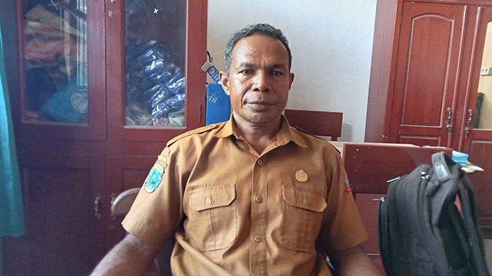 Kepala SD YPPK Santo Paulus Teminabuan, Syriliud Menge.
