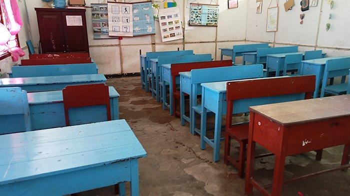 Tampak salah satu ruang kelas yang diperbaiki.