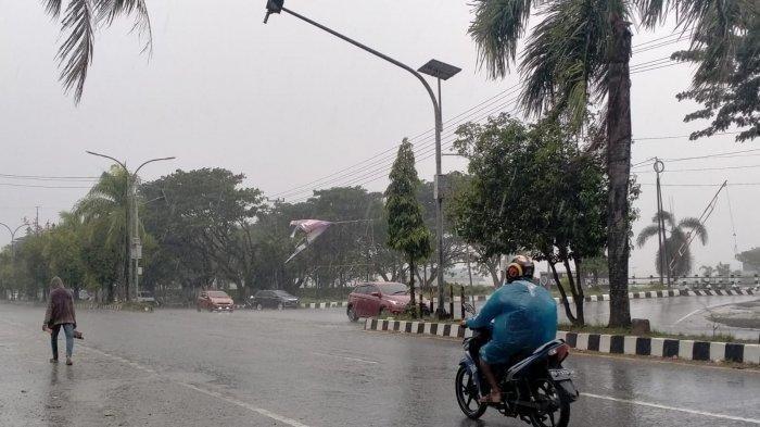 Prakiraan Cuaca Palembang 27 Juli 2025: Seluruh Kecamatan Diguyur Hujan Ringan Siang Hari