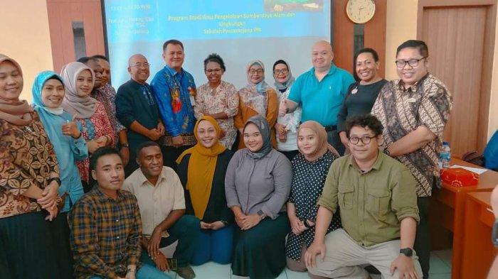 Putri Maybrat, Afia Eksemina Tahoba calon doktor Ilmu Pengelolaan Sumberdaya Alam IPB, Jumat (4/8/2023).
