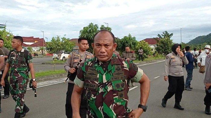 Jabatan Mayor Jenderal atau Mayjen TNI Gabriel Lema sebagai Pangdam XVIII/Kasuari resmi digeser Senin (17/7/2023).
