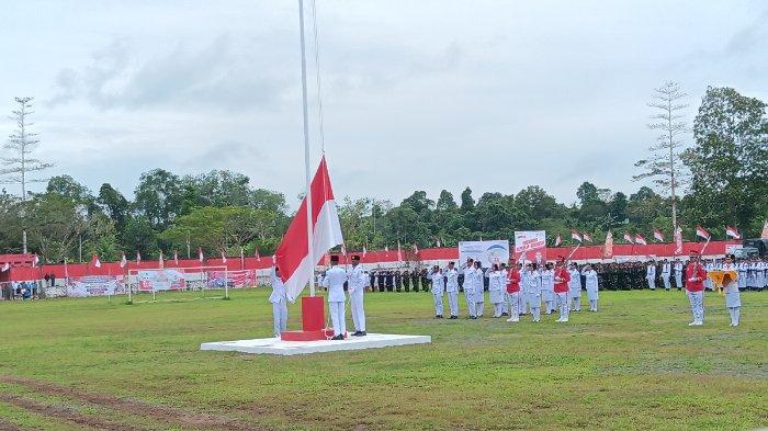 Upacara memperingati HUT ke-78 Kemerdekaan RI di Stadion Wombik, Kilometer 16, Kota Sorong, Papua Barat Daya.