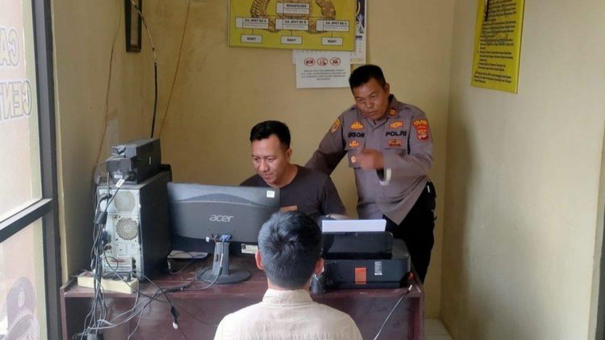 AS (37) warga Lampung Timur