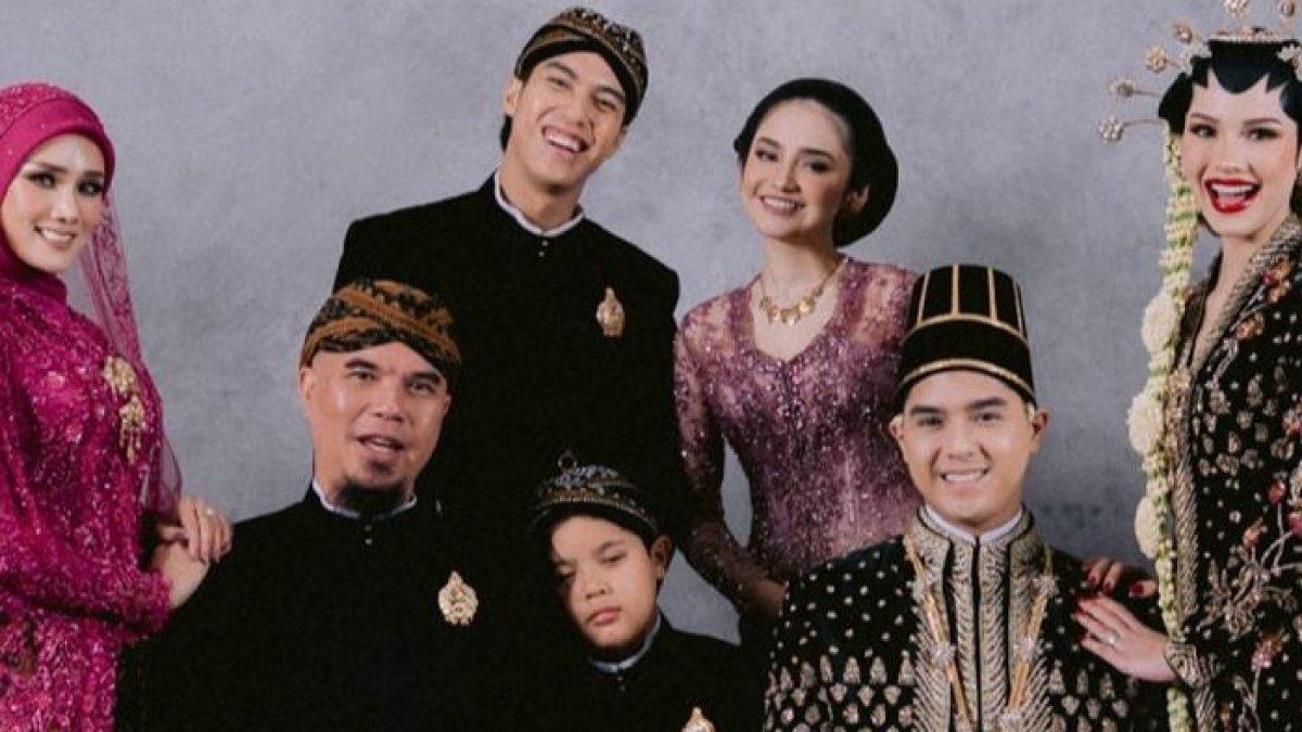 AHMAD DHANI MINTA MAAF - Ahmad Dhani justru menyampaikan permintaan maaf kepada Syifa Hadju.