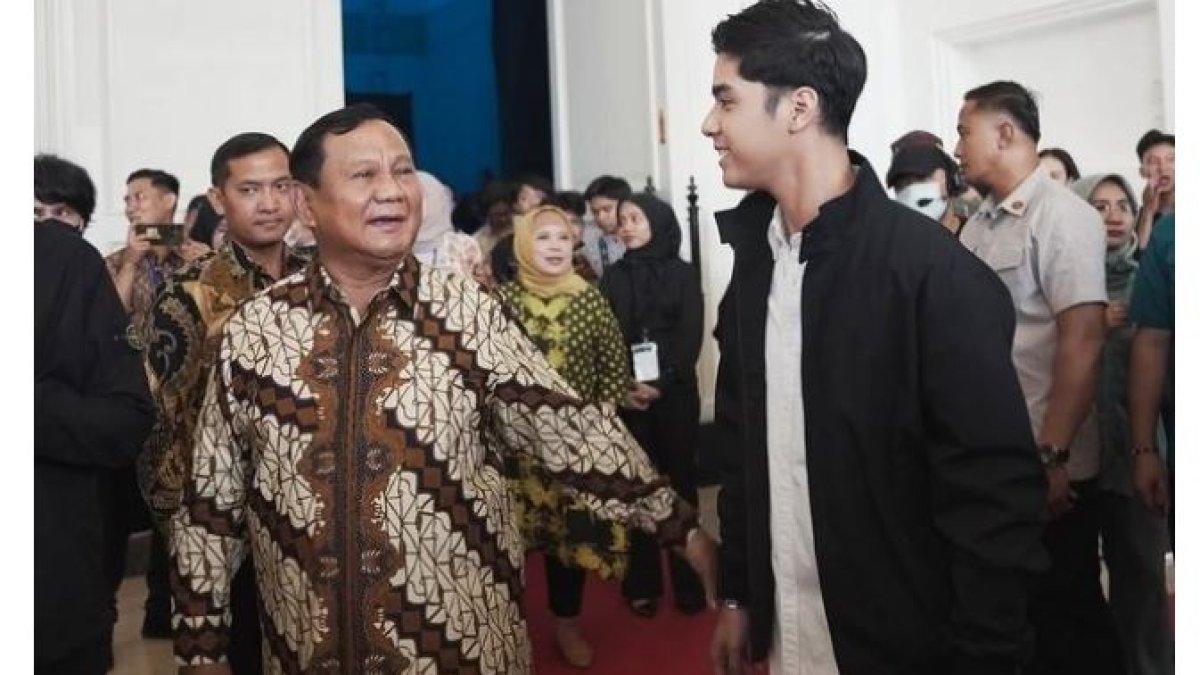 PEJABAT YANG HADIRI PERNIKAHAN AL GHAZALI - Ahmad Dhani mengungkapkan rencananya untuk mengundang Presiden Republik Indonesia ke acara tersebut.