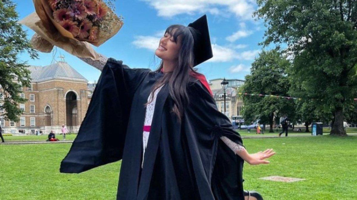 Amanda Caesa Lulusan Desain Grafis di Inggris