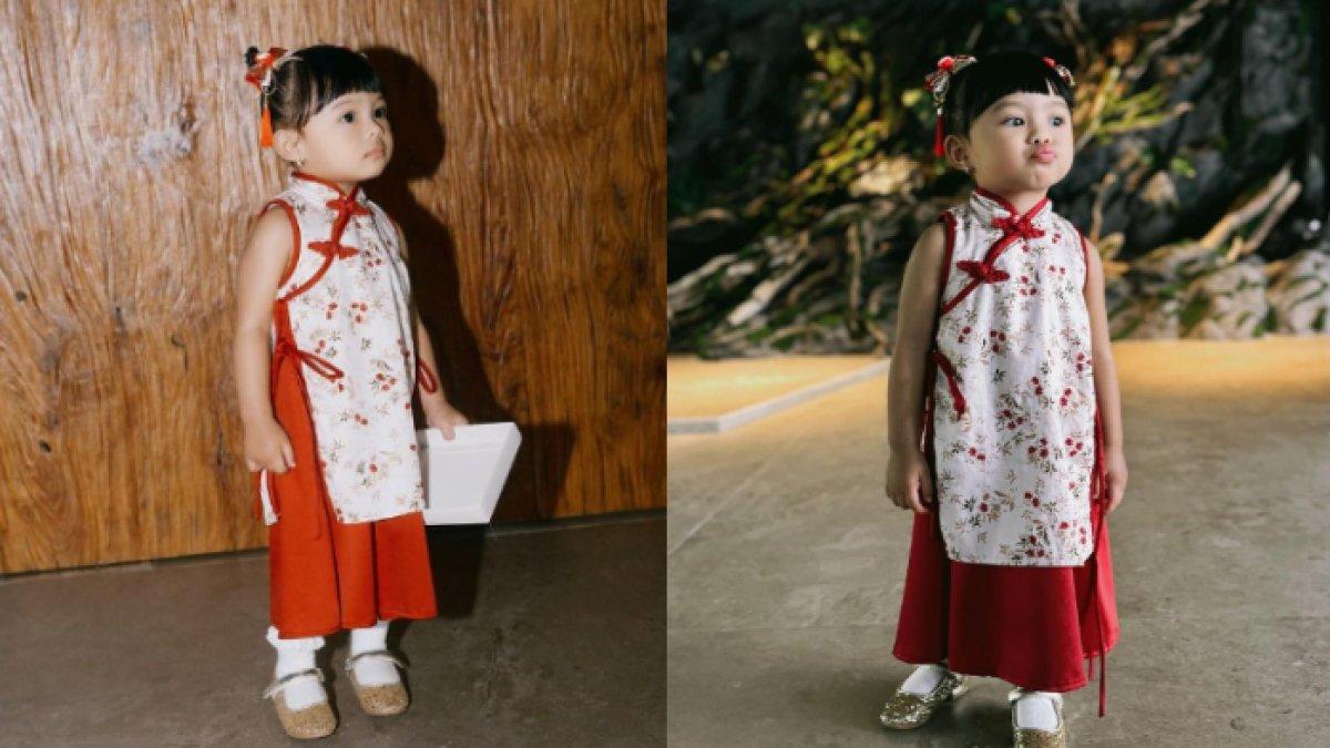 Ameena memakai dress cheongsam