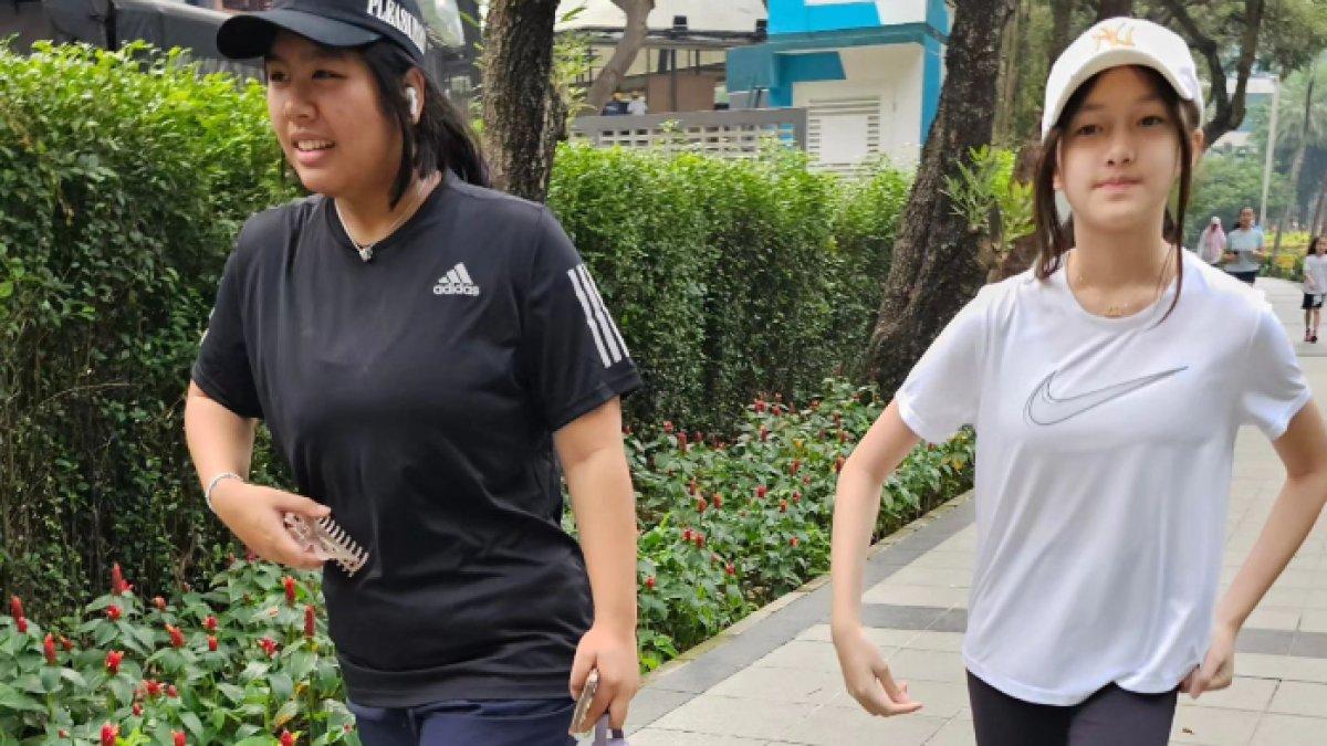 Amel dan Syafa hanya terpaut usia satu tahun