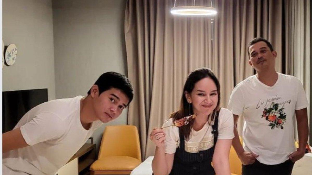 Angelica merayakan ulang tahun