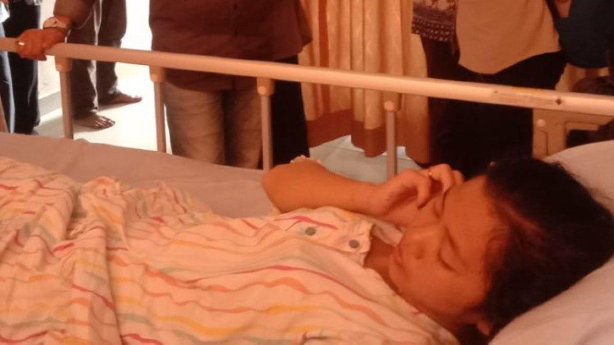 Annisa petugas KPPS yang dipatuk ular tengah dirawat di Puskesmas Parittiga, Bangka Barat.