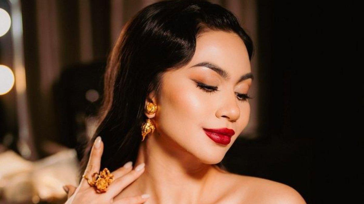 CURHAT ARIEL TATUM - Ariel Tatum blak-blakkan mengaku pernah jadi korban bullying.
