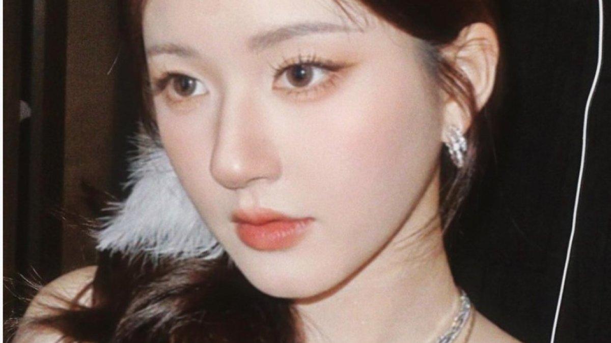 Artis cantik Zhao Lusi menjadi sorotan