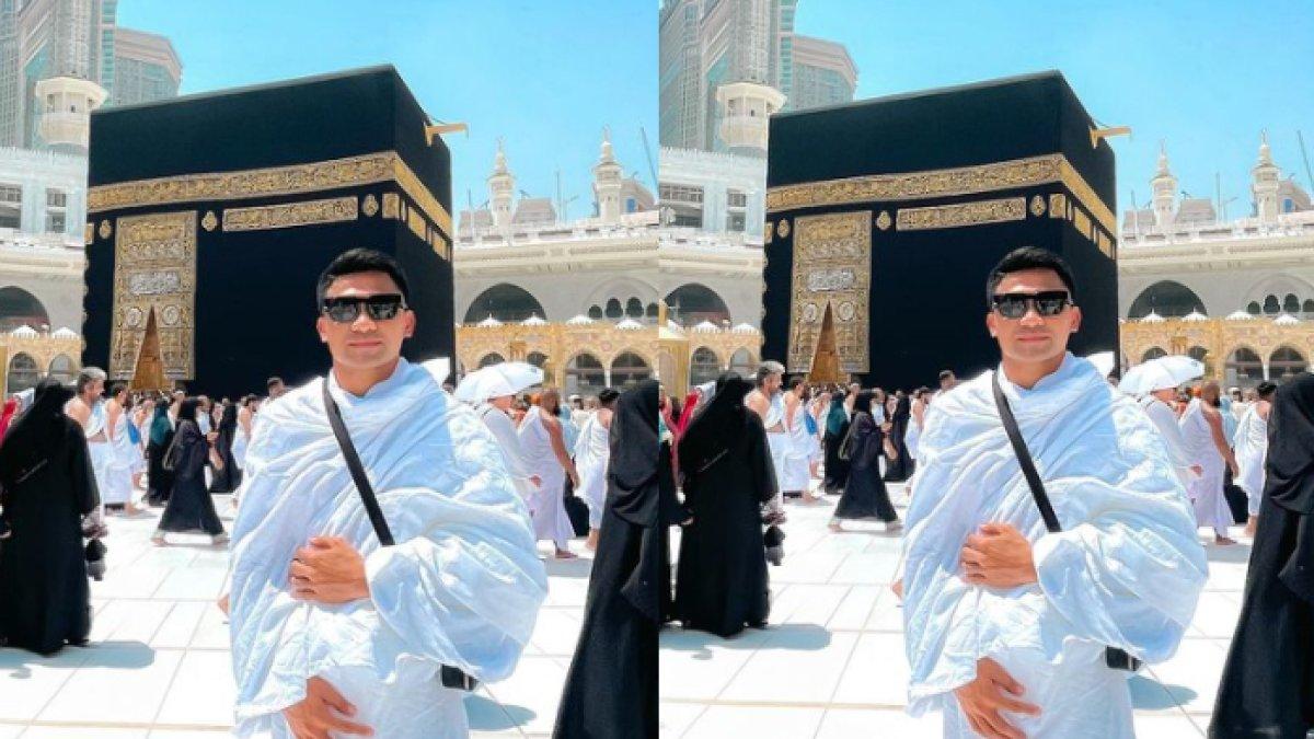 Asnawi Mangkualam umrah