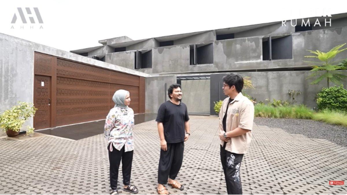 Atta Halilintar dan tim menyambangi rumah baru Tompi