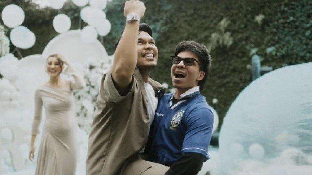 FAKTA CALON ANAK AALIYAH DAN THARIQ - Atta Halilintar sempat mengungkapkan bahwa dirinya memiliki keinginan yang belum terpenuhi, yakni memiliki anak laki-laki.