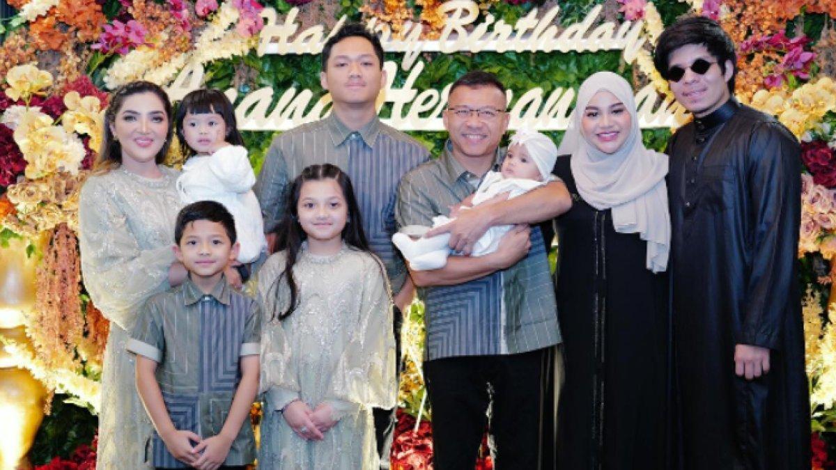 Aurel hadiri ulang tahun Anang bersama Atta Halilintar dan 2 anaknya, Ameena dan Azura.