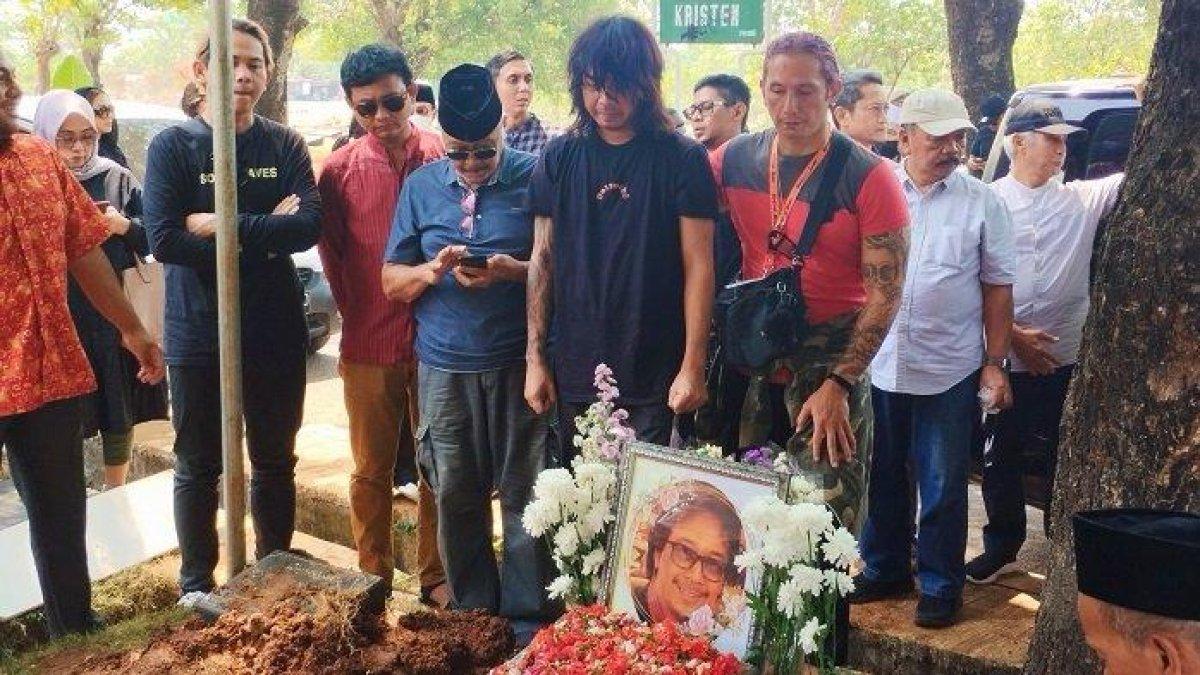Ayahanda Bojes AFI dimakamkan di TPU Pondok Kelapa, Jakarta Timur, Jumat (13/10/2023) siang.