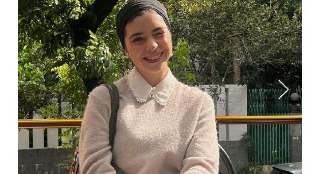 ANAK AYU AZHARI CALON DOKTER - Ayu Azhari menyampaikan betapa bangganya ia terhadap putrinya yang telah menembus dunia pendidikan internasional.