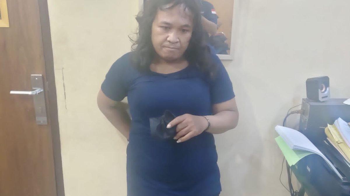 Ayu Lestari alias Kennedi Pergaulan