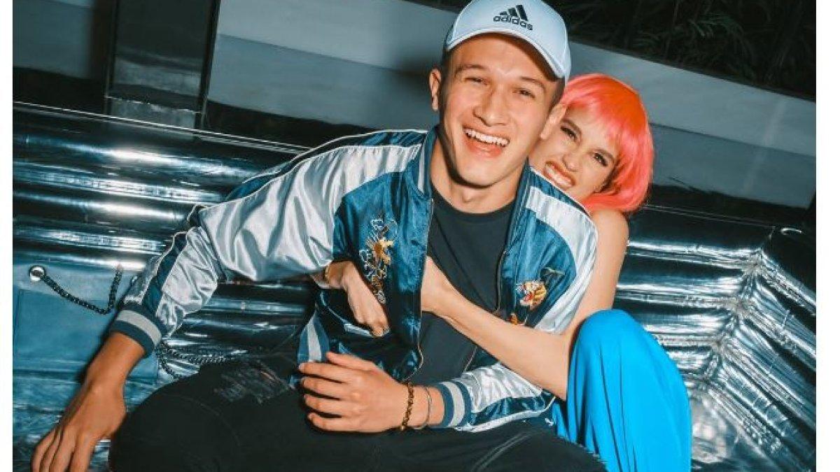 Bagi pasangan ini, diskusi terbuka menjadi salah satu cara untuk mempertahankan keharmonisan hubungan.