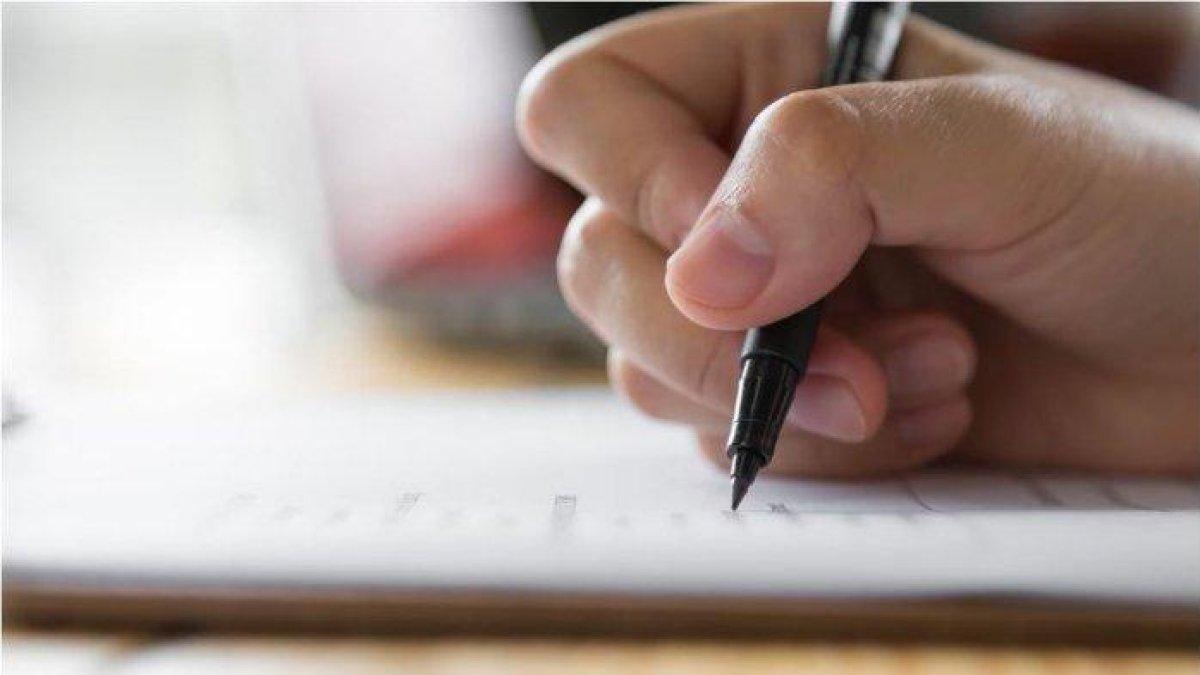 SOAL BAHASA INDONESIA - 40 Kunci Jawaban Bahasa Indonesia Kelas 12 SMA Kurikulum Merdeka, Soal Latihan USP USBN 2025 Terbaru
