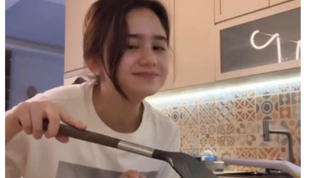 TISSA BIANI MASAK RAWON - Banyak netizen yang mengaku tergoda melihat rawon buatan Tissa.