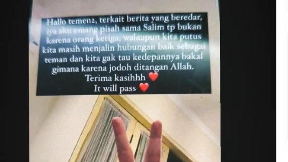 Beberapa waktu lalu Rachel vennya mengumumkan