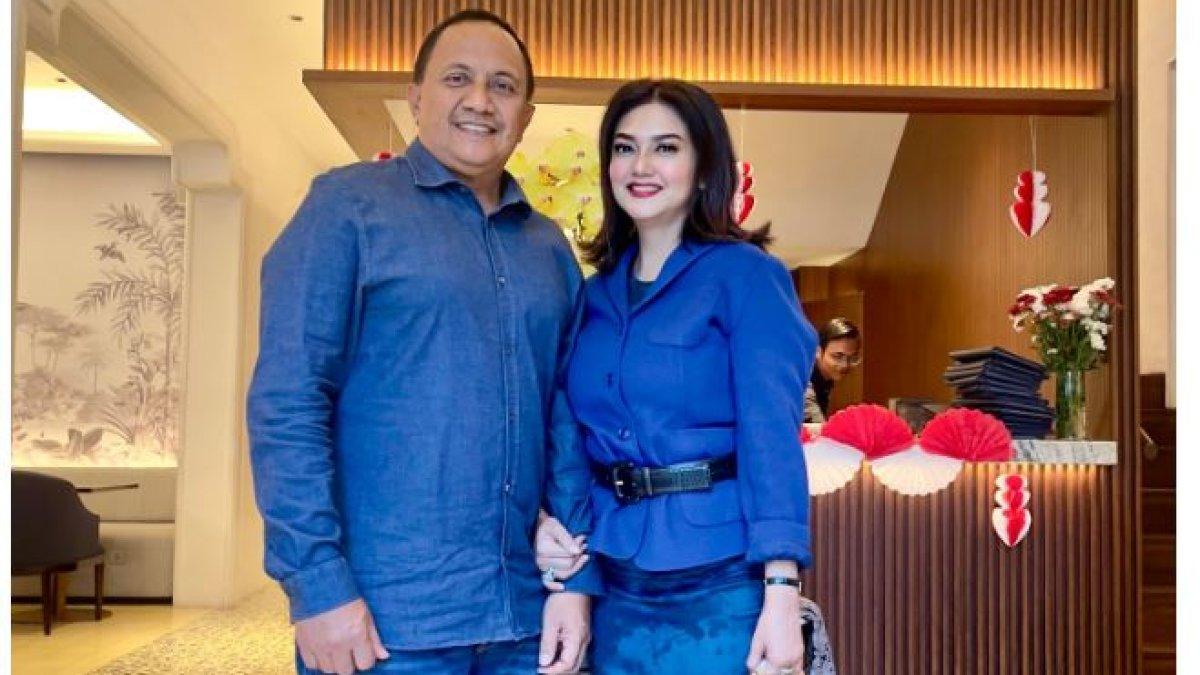 Bella Saphira dan Agus Surya Bakti